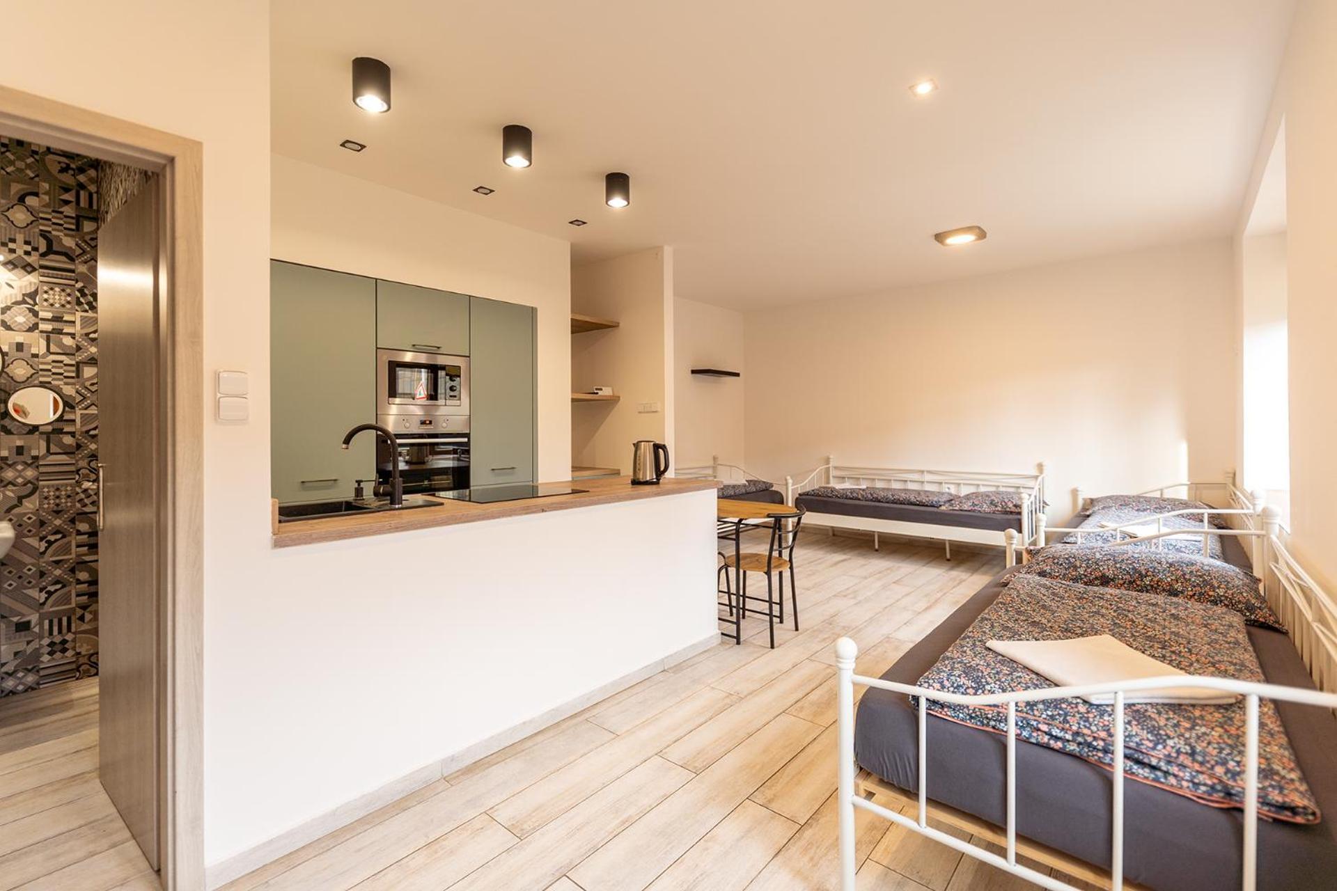 Apartmany Holiday オストラヴァ エクステリア 写真